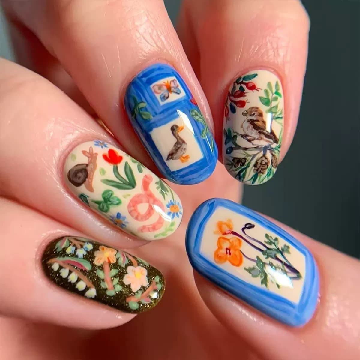 Spring and summer pastoral style manicure wearable nail patches plant flowers ladybug pattern manicure patches removable fake nails