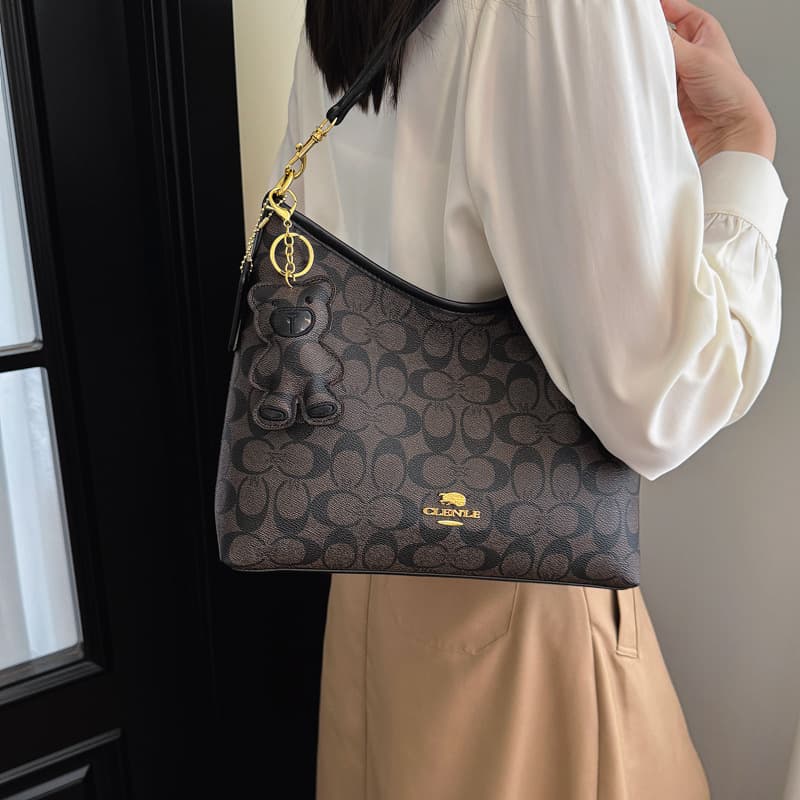 Cross-Border Vintage Print Shoulder Underarm Bag Travel Handbag Large Capacity Commuter Crossbody Bag Women Versatile Tote Bag