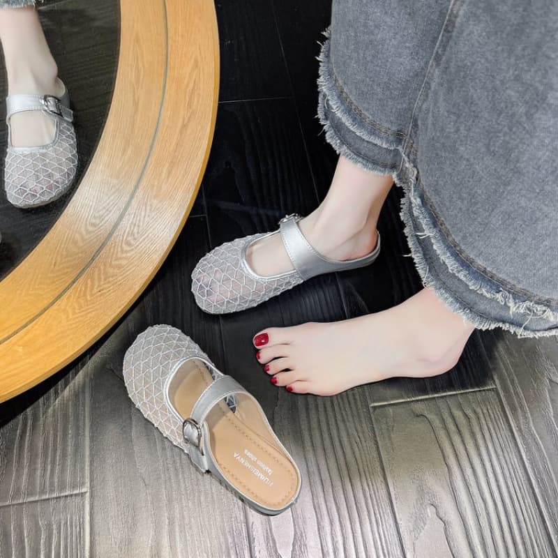 Fairy Style Soft Sole Closed-Toe Slippers for Women Summer 2026 New Lazy Shoes Slip-On Half Slippers Sandals to Match Dresses