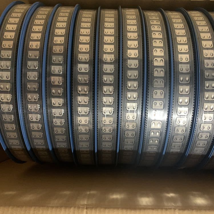 SMT CR2032 battery clips, CR2032 battery holders, SMD carrier tape manganese steel 2032 battery covers.