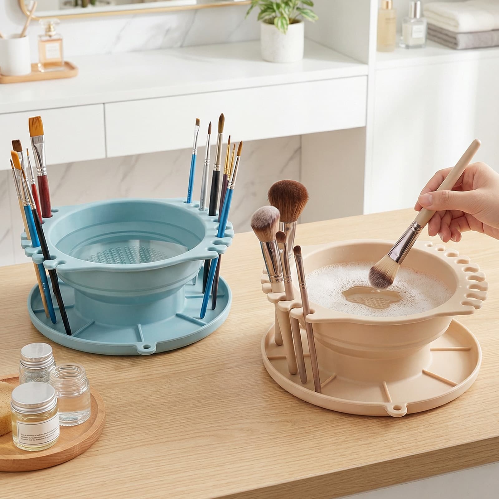 Silicone Foldable 3-in-1 Multifunctional Small Brush Washing Bucket with Palette, Makeup Brush Cleaning Bowl