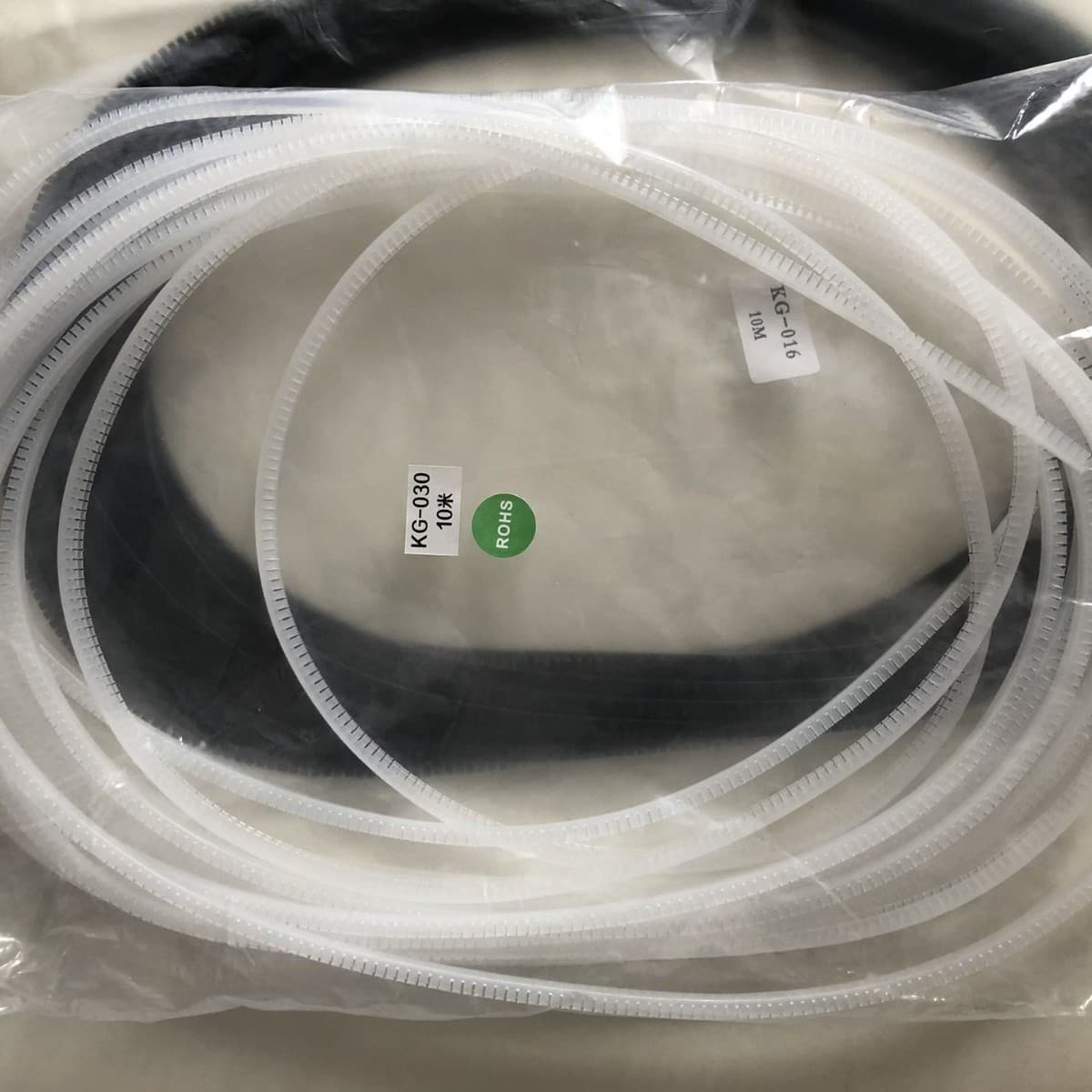 Tooth-shaped wire grommet flexible wire protection teeth free insulation protective sleeve protective strip KG010121620243040