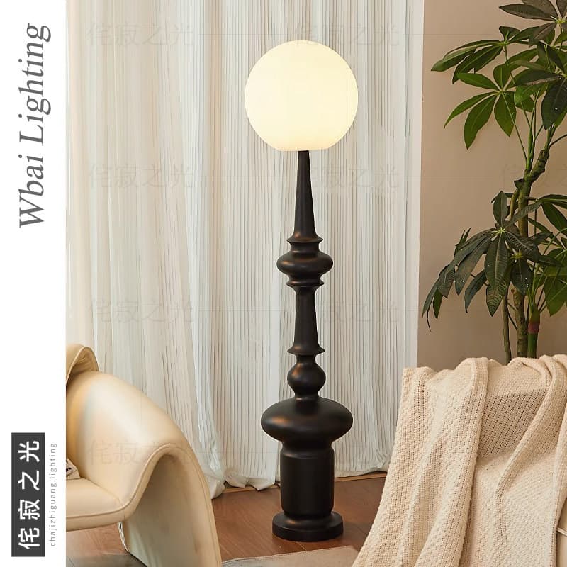 Italian Retro Roman Column Floor Lamp Next to the Sofa in the Living Room, Light Luxury Bedroom, Vintage High-End Bedside Table Lamp