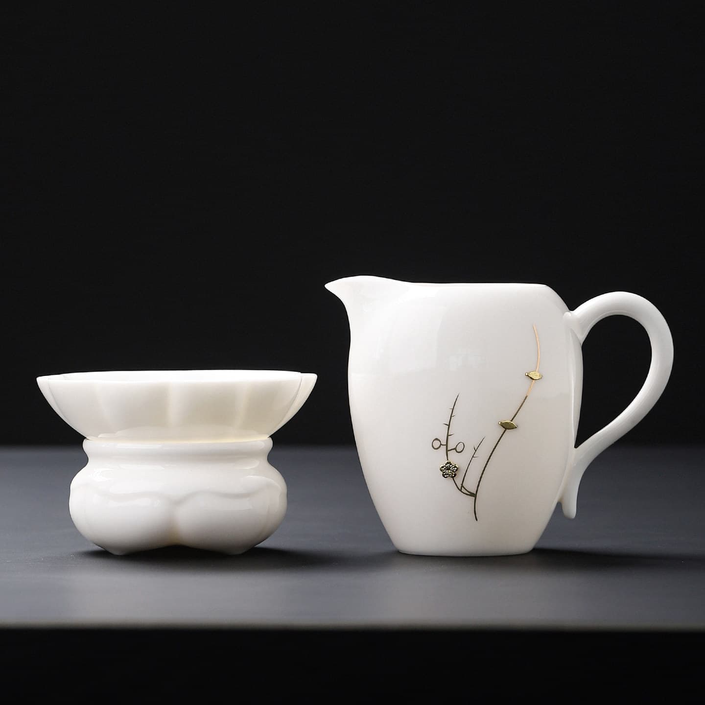 Mutton fat jade porcelain saw nail fair cup Chinese style ceramic kung fu tea set tea divider fair cup tea sea uniform cup tea ceremony accessories