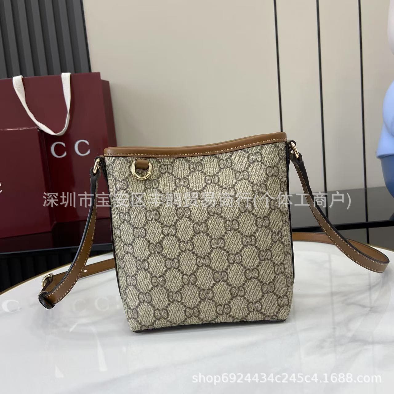 25 new autumn and winter G home Emblem series mini shoulder bag Gucci shoulder bucket bag women's bag one piece drop shipping
