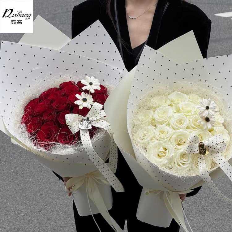 Korean style cream polka dot kraft paper 150g thickened flower wrapping paper polka dot bouquet wrapping paper handmade materials