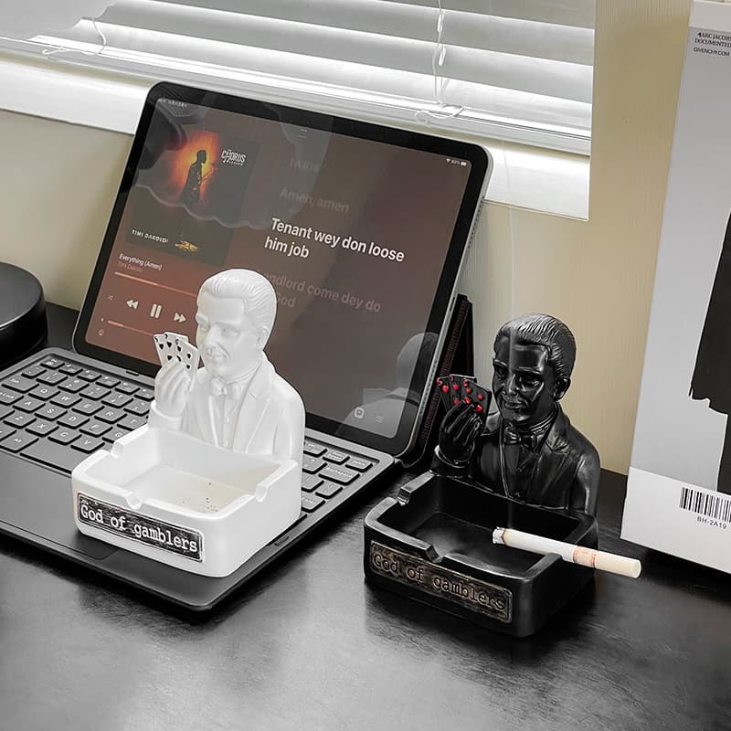 Fashionable Gambler Ashtray, Living Room Office Desktop Premium Anti-ash Ashtray Decoration