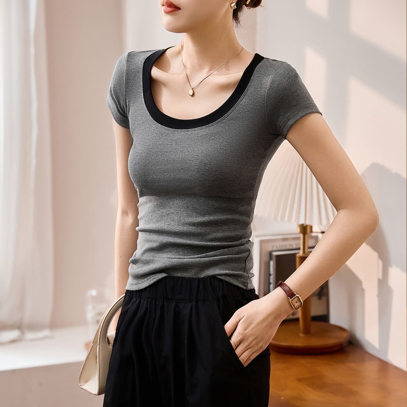 Combed Cotton Contrast Color Deep U-Neck Pure Cotton T-Shirt for Women Summer 2026 New Sexy Short Sleeve Slim Fit Top Base Layer