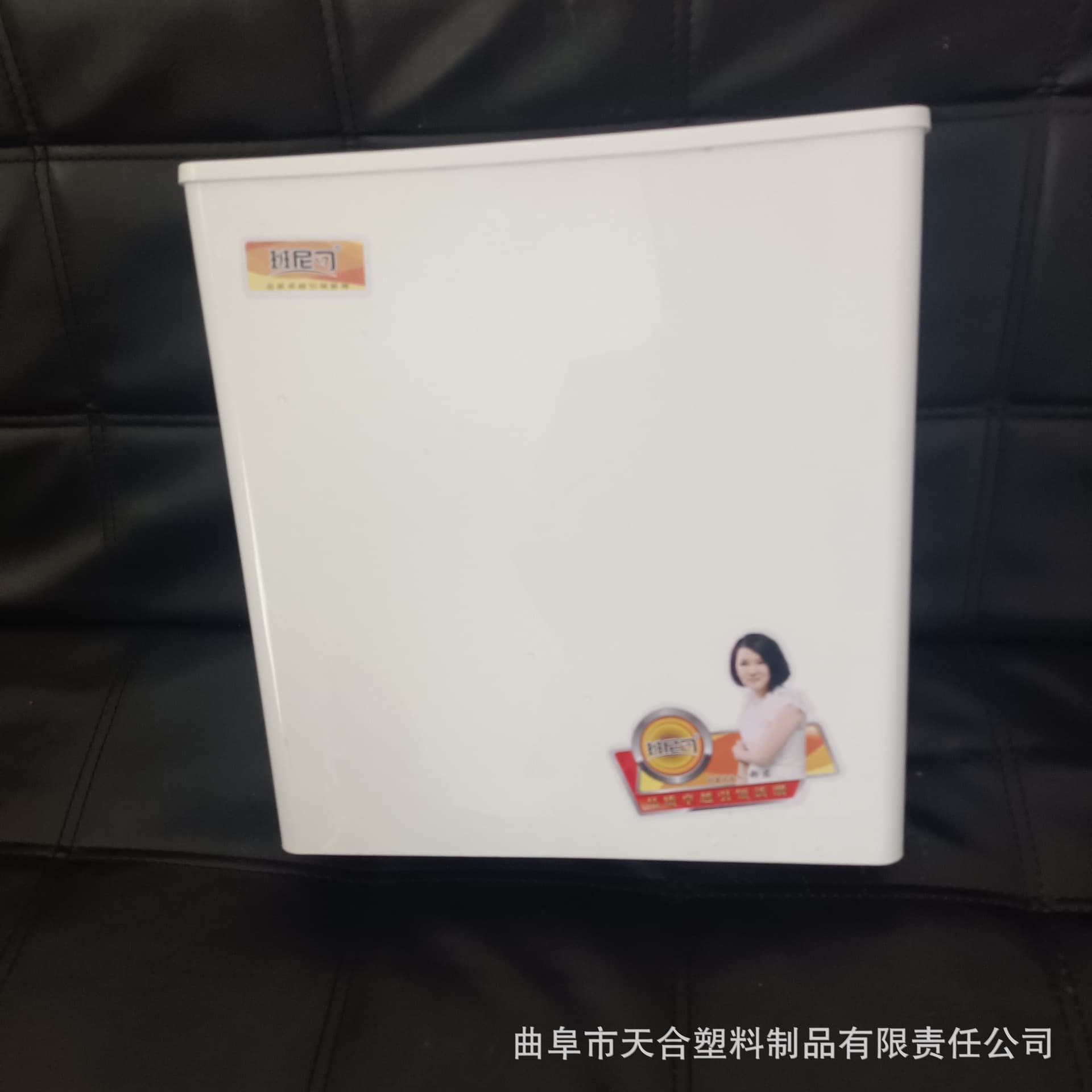 Household toilet no-drill universal energy-saving high-flush plastic flush tank PPPC wall-mounted flush bucket
