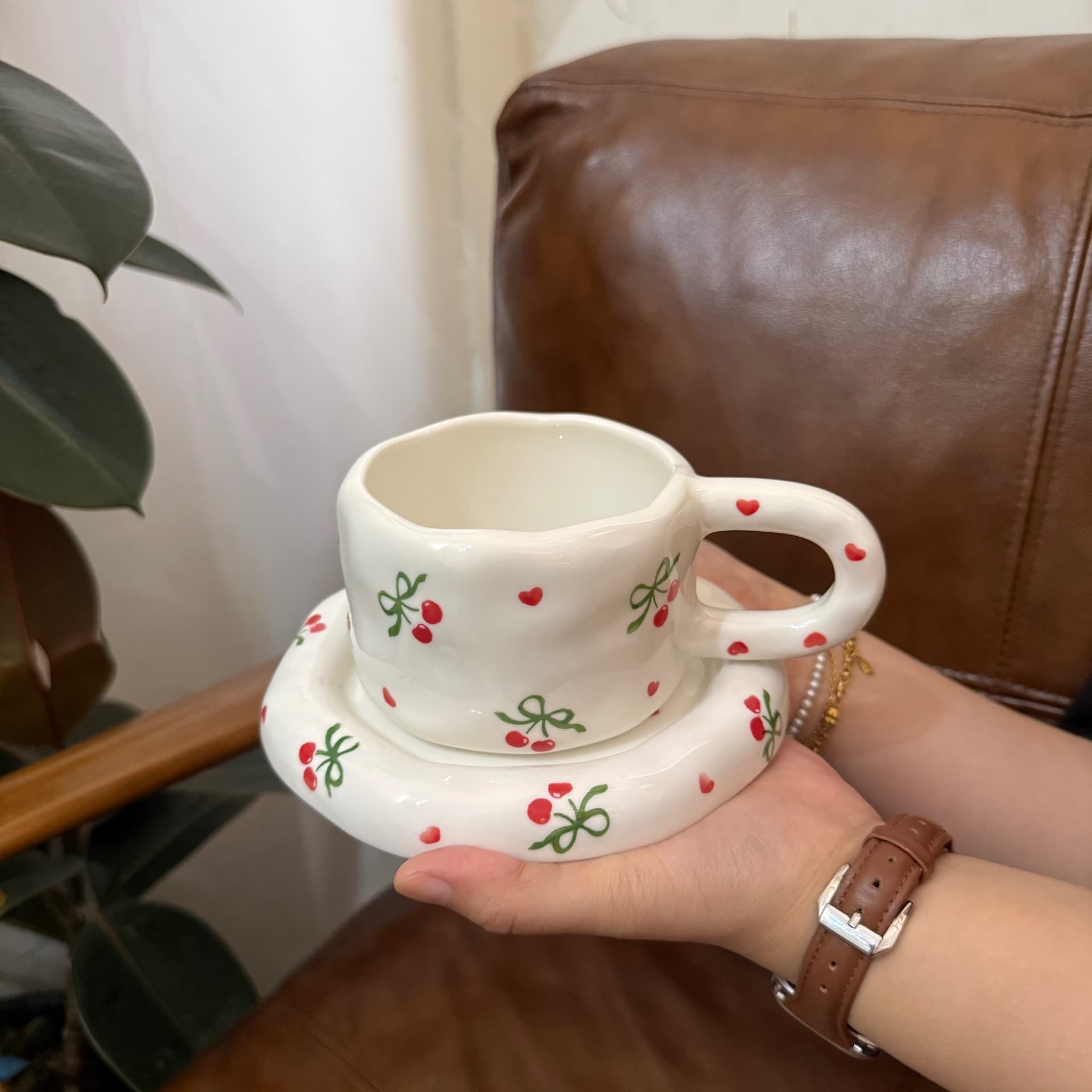Korean Ins Style Hand-painted Cherry Bow Ceramic Coffee Cup and Saucer High-end Cup Saucer Afternoon Tea Dessert Plate