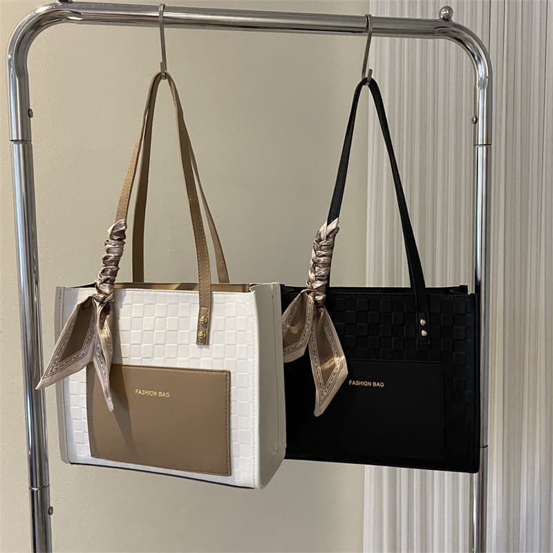 Vintage Style Single Shoulder Underarm Tote Bag 2024 New Fashion Elegant Korean Minimalist Design Handbag