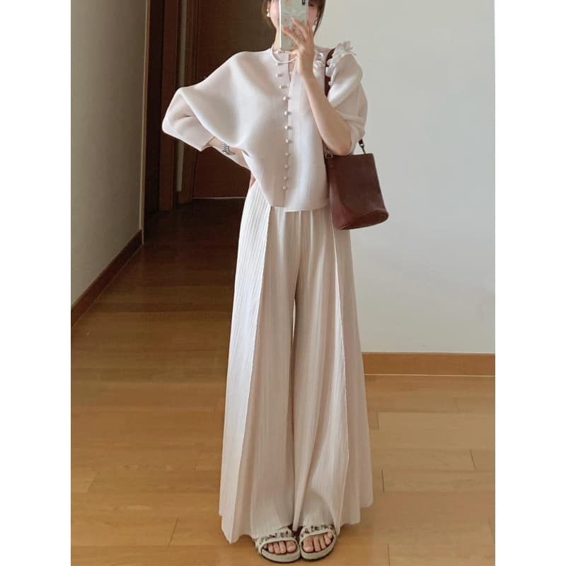 Elegant Women's Two-Piece Set: Chic Loose Jacket and Wide-Leg Pants