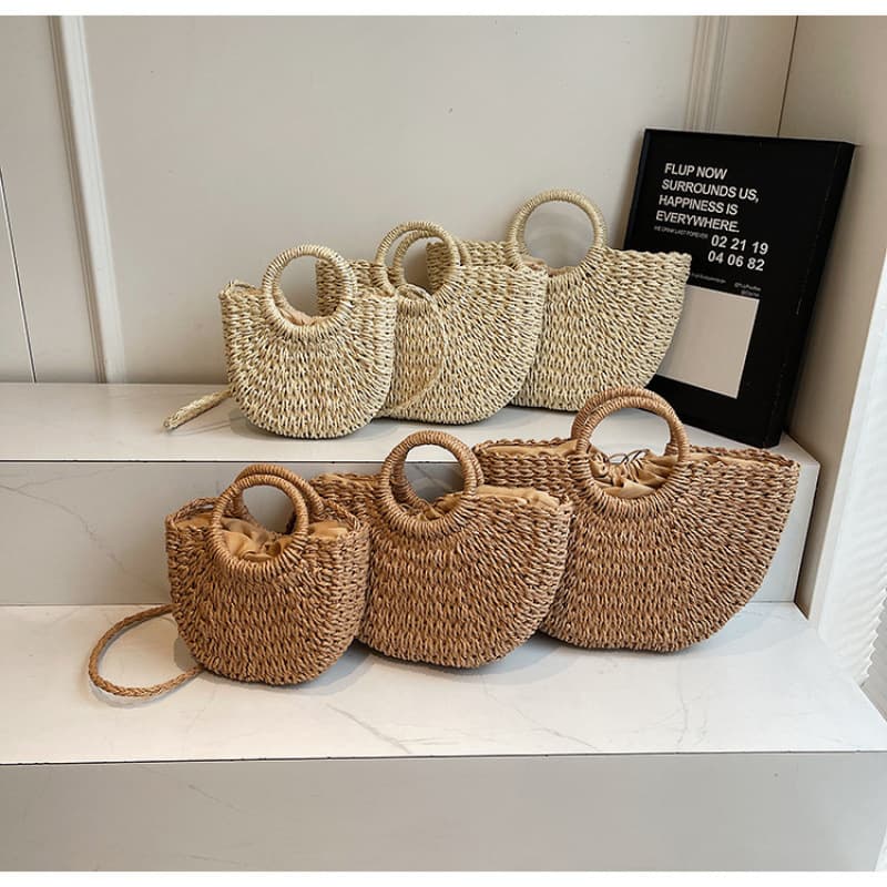 2026 manufacturers supply vacation bags, handbags, simple semi-circular straw woven bags, spring beach hand-woven bags