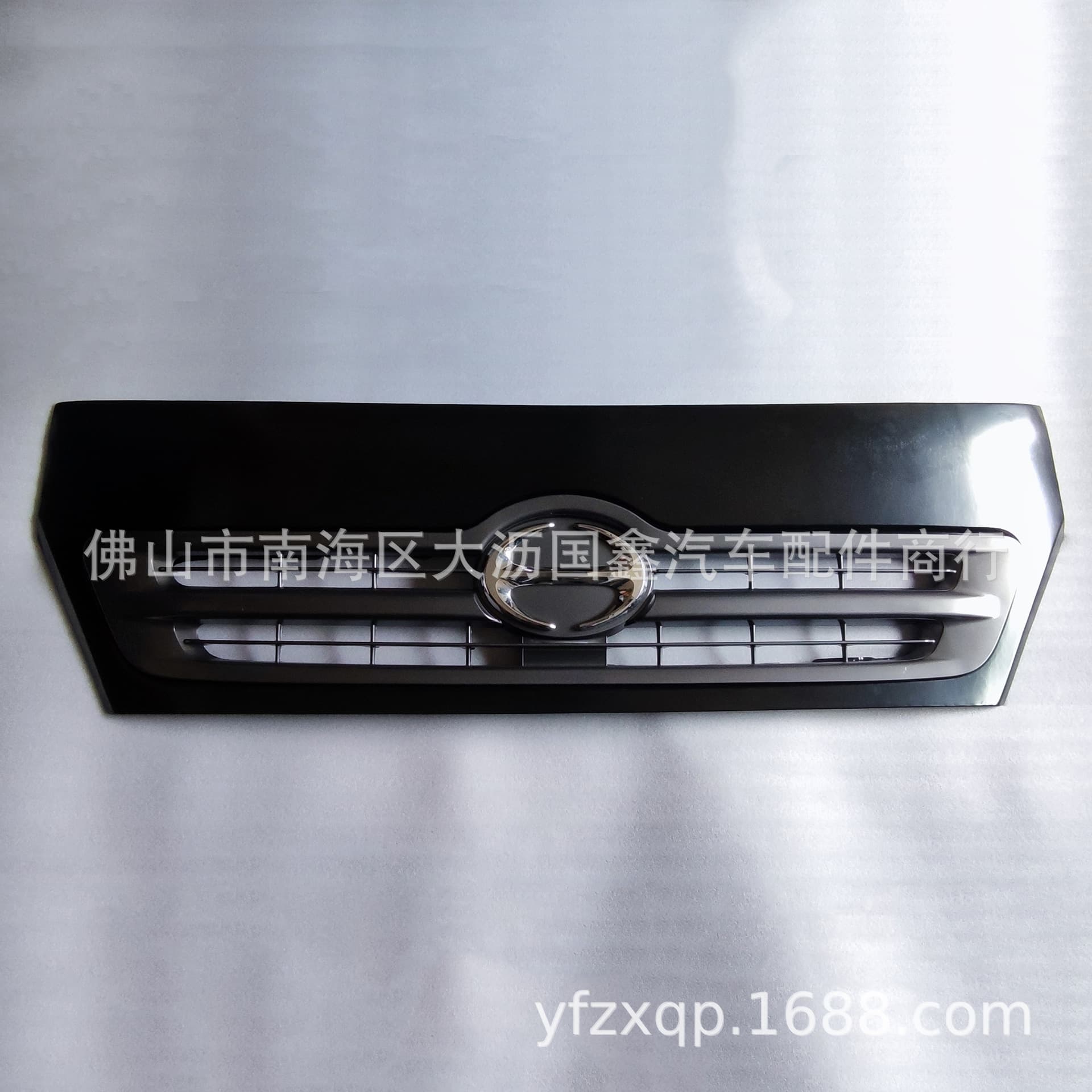 Wholesale Hino 500 Cab Front Panel Grille Assembly FM2P FR2P Exterior Parts HINO Auto Parts