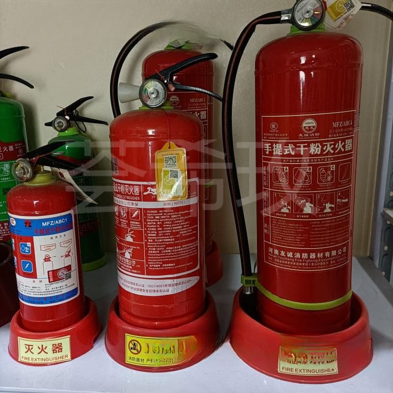 Store fluorescent dry powder fire extinguisher plastic luminous self-base base plastic rack base night-mounted luminous fire extinguisher