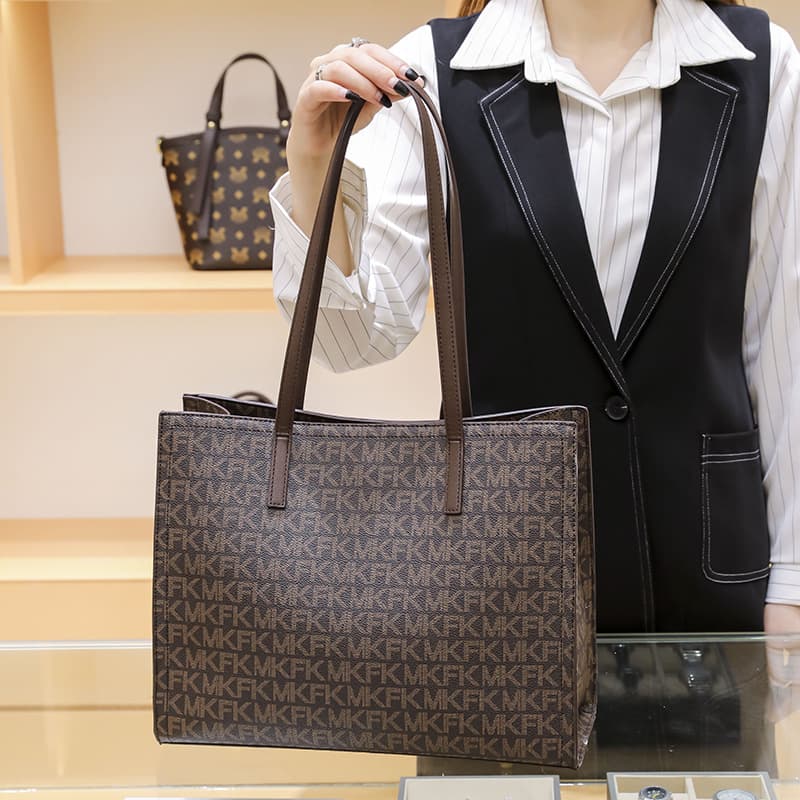 Large bag tote bag for women with large capacity 2023 new trendy autumn and winter high-end shoulder bag niche design handbag