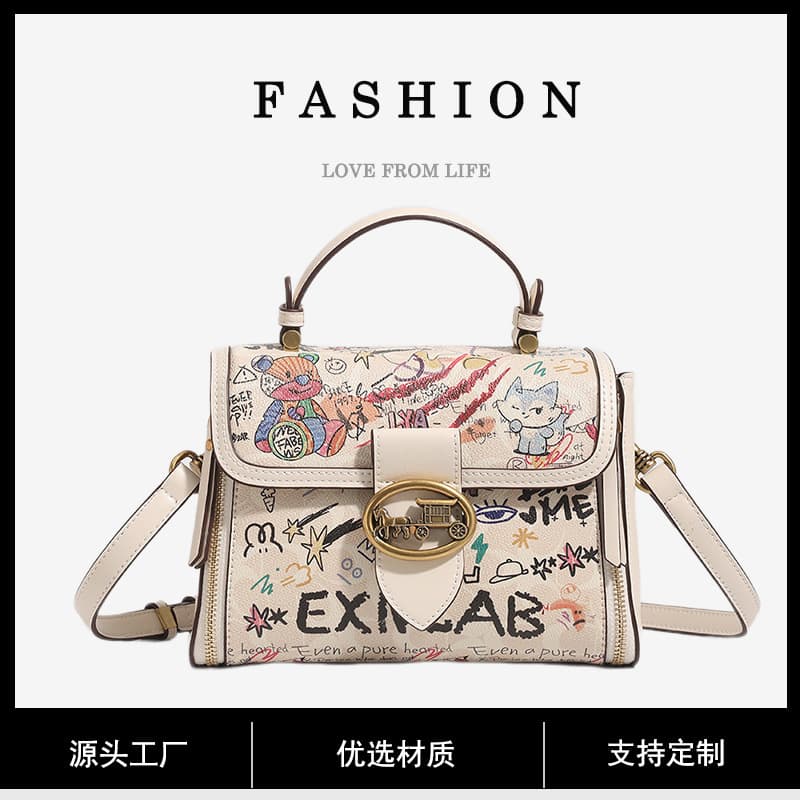 Hong Kong IT2026 Spring and Summer New Shoulder Women's Bag Crossbody Cartoon Graffiti Bear Mini Crossbody Bag Fashion Trend