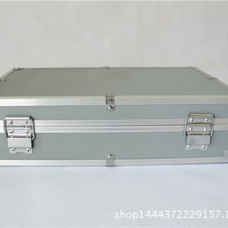 We professionally manufacture and customize all kinds of aluminum cases. Custom orders based on provided drawings or samples are welcome.