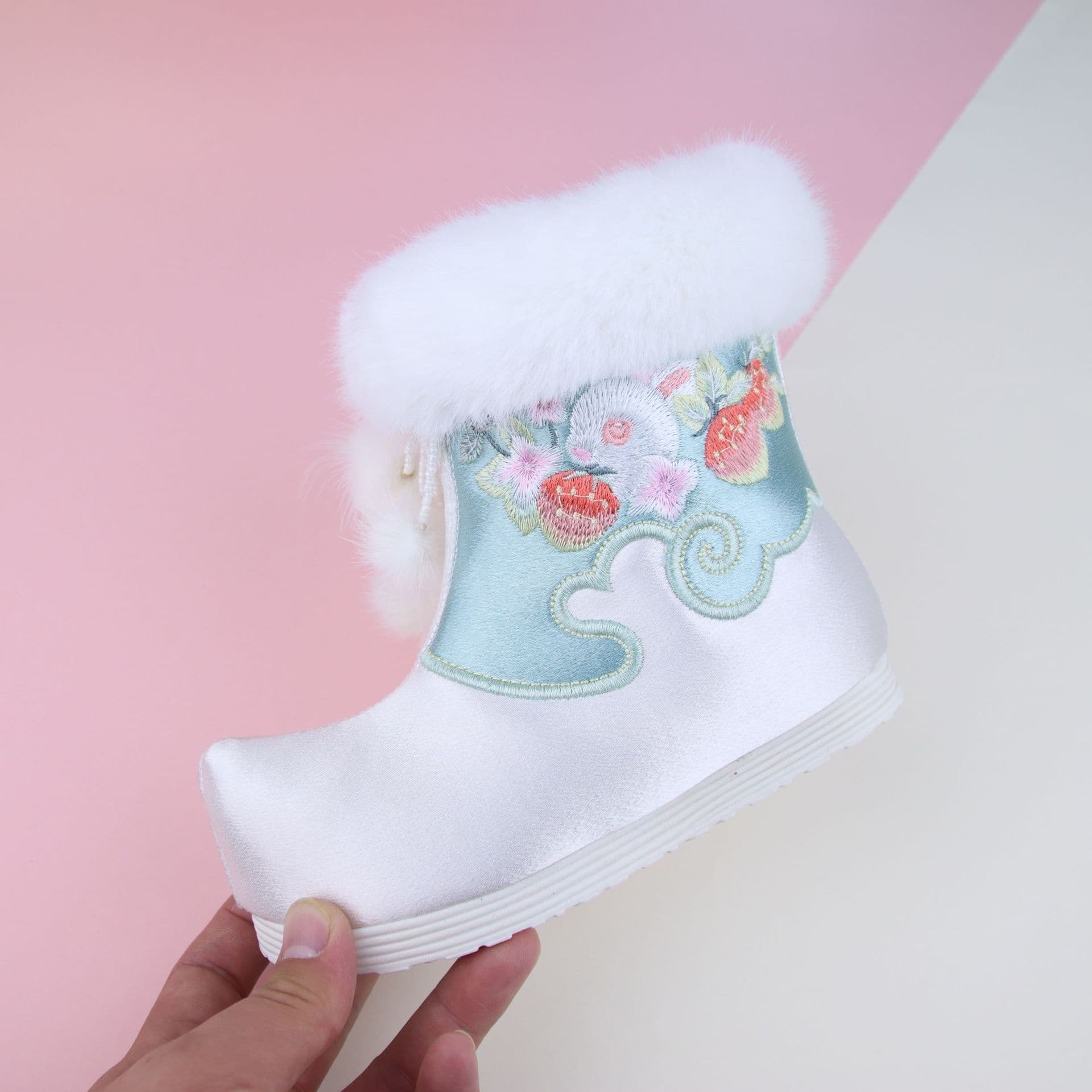 [Rabbit Centipede] 2023 Winter New Girls Han Dynasty Boots Chinese Style Retro Embroidered Plus Velvet Boots Children's Snow Boots