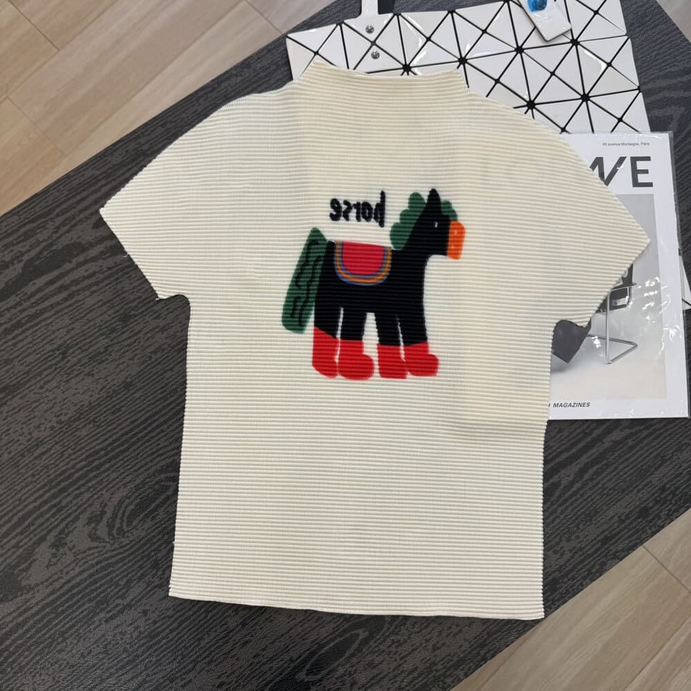 Zhe Jia Issey Miyake Cartoon Pony Print Short Sleeve T-Shirt Slimming Versatile Corn Grain Top Knitwear 9235-70