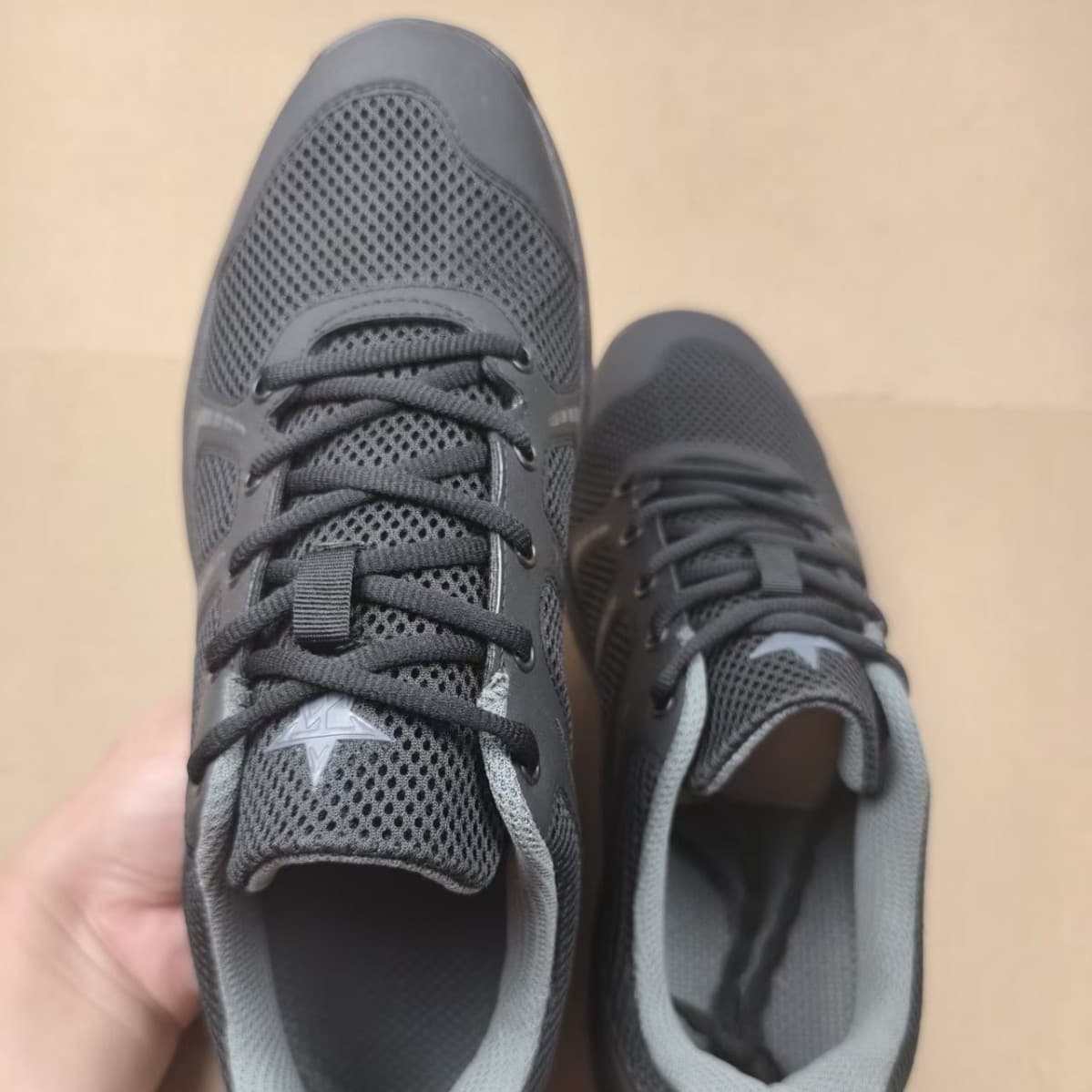 Men's Training Shoes Athletic Sneakers Summer Breathable Cushioned Running Shoes Mesh Soft Sole Training Shoes Wholesale