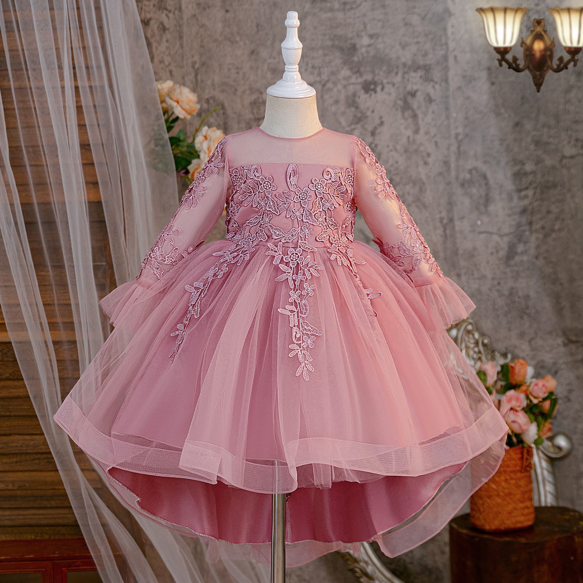 Wholesale New Cross-border Children's Dress Applique Tulle Puffy Skirt Long Sleeve Trailing Ball Gown Wedding Dress