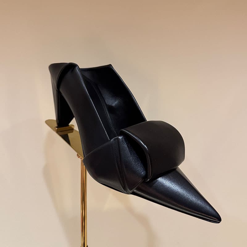 [Pre-sale] French Kitten Heel Shoes Runway Shoes 2026 New High-End Pointed Toe Elegant Minimalist Sandals