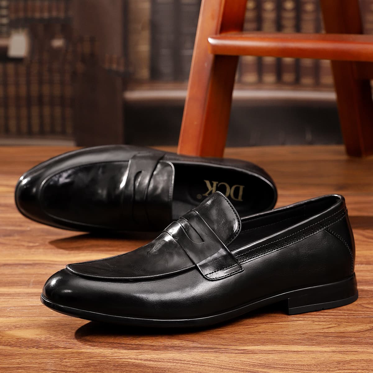 First-layer cowhide men's business leather shoes, high-end casual and comfortable soft-soled shoes, black formal men's wedding shoes, genuine leather