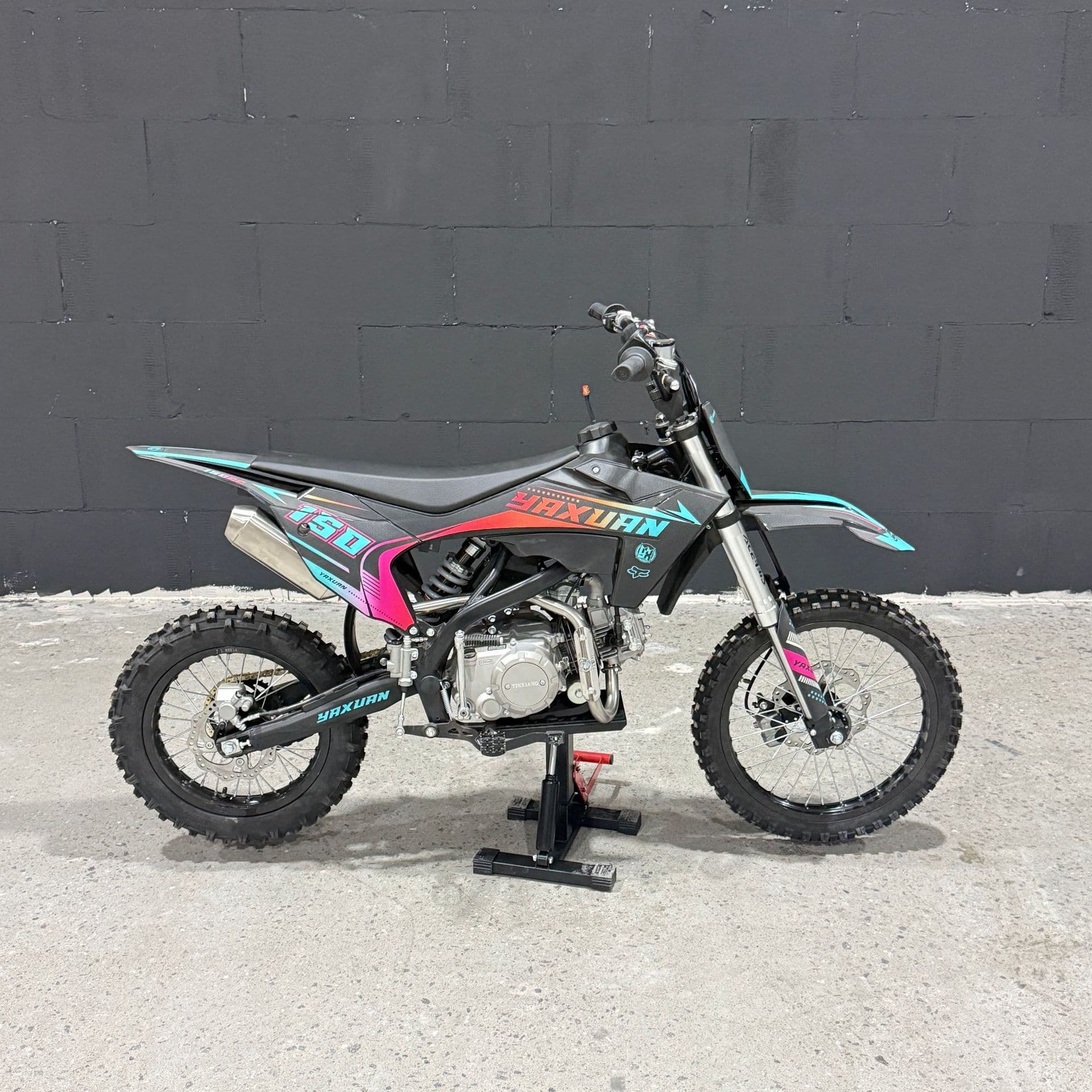 Factory Cross-border Hot Selling Off-road Motorcycle KD3-150CC Air-cooled Enduro Motocross for Field and Woodland