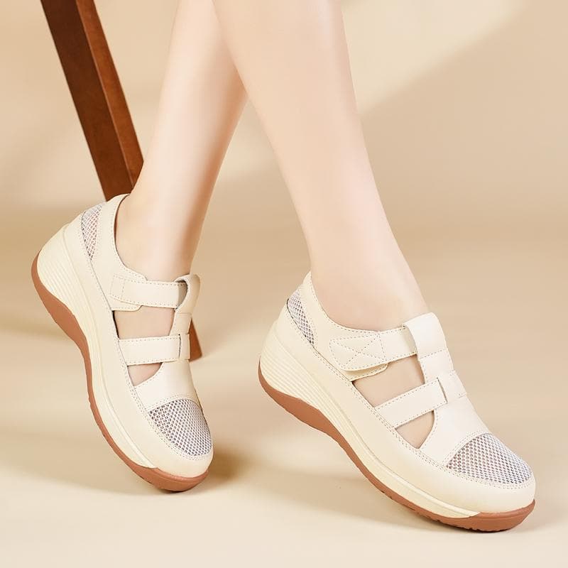 New Summer Sandals, Clog Shoes with Toe Cover, Color-Block One-Strap Buckle, Soft Upper Women's Sandals, Clog Style