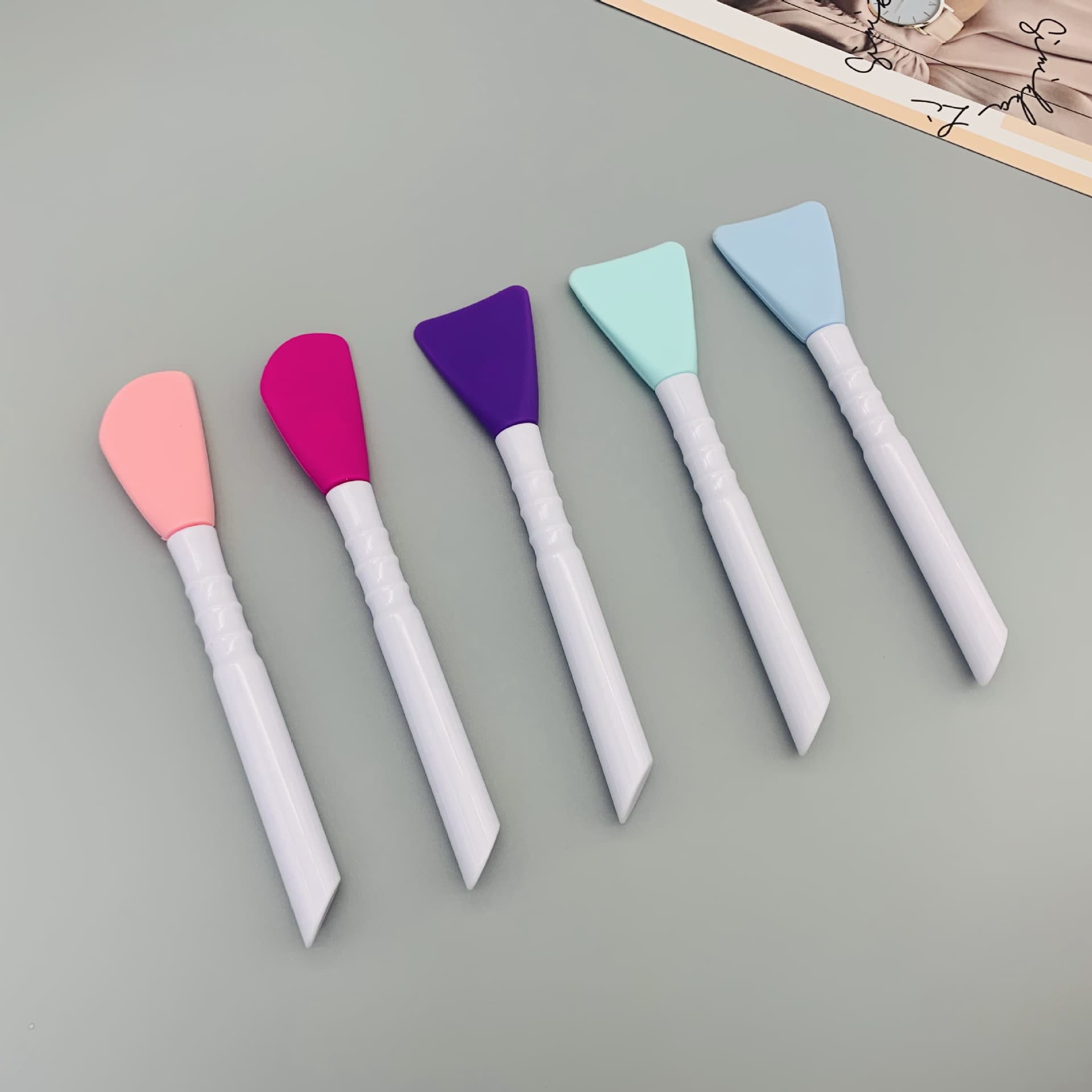 Silicone double-headed mask brush DIY beauty tool silicone mask adjustment stick silicone brush face application mud mask mask