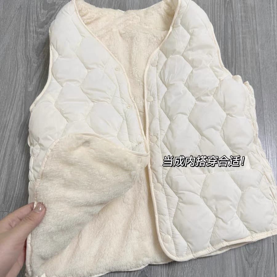 Women's cotton vest, thickened lamb wool inner layer, sleeveless fleece-lined warm vest for autumn and winter.