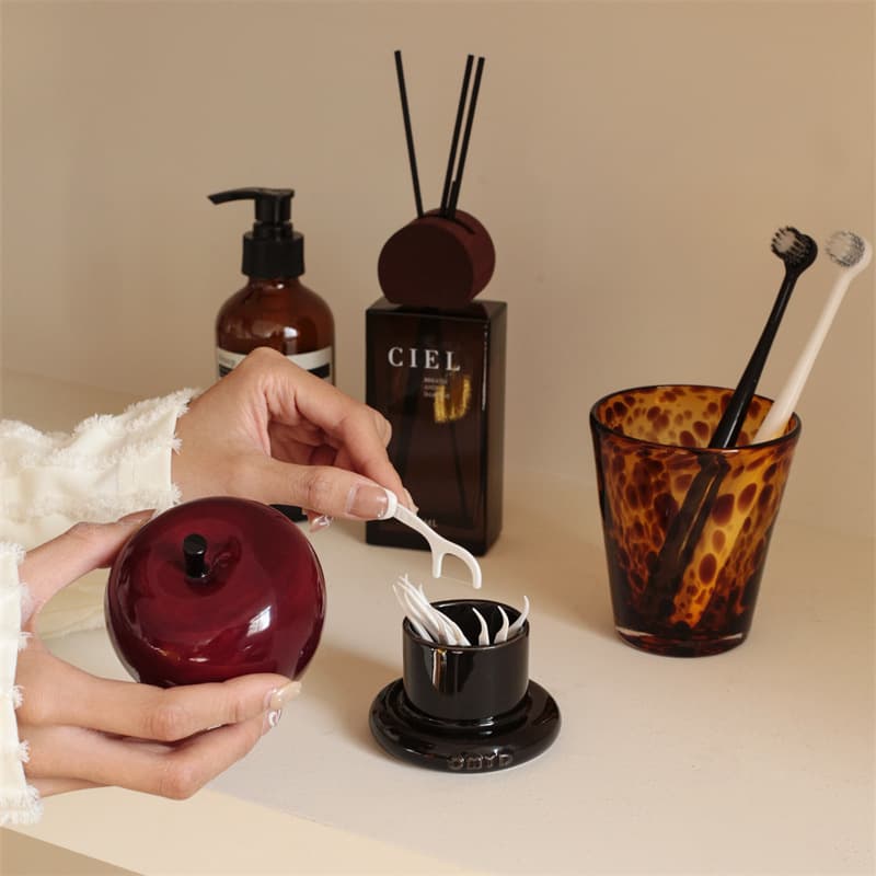 Red Apple Toothpick Holder 1 Piece High Appearance Home Peace Joy Decorative Toothpick Storage Jar Ornament