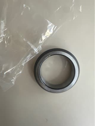 Rear bearing retainer for Hilux Vigo KUN25 42423-71010