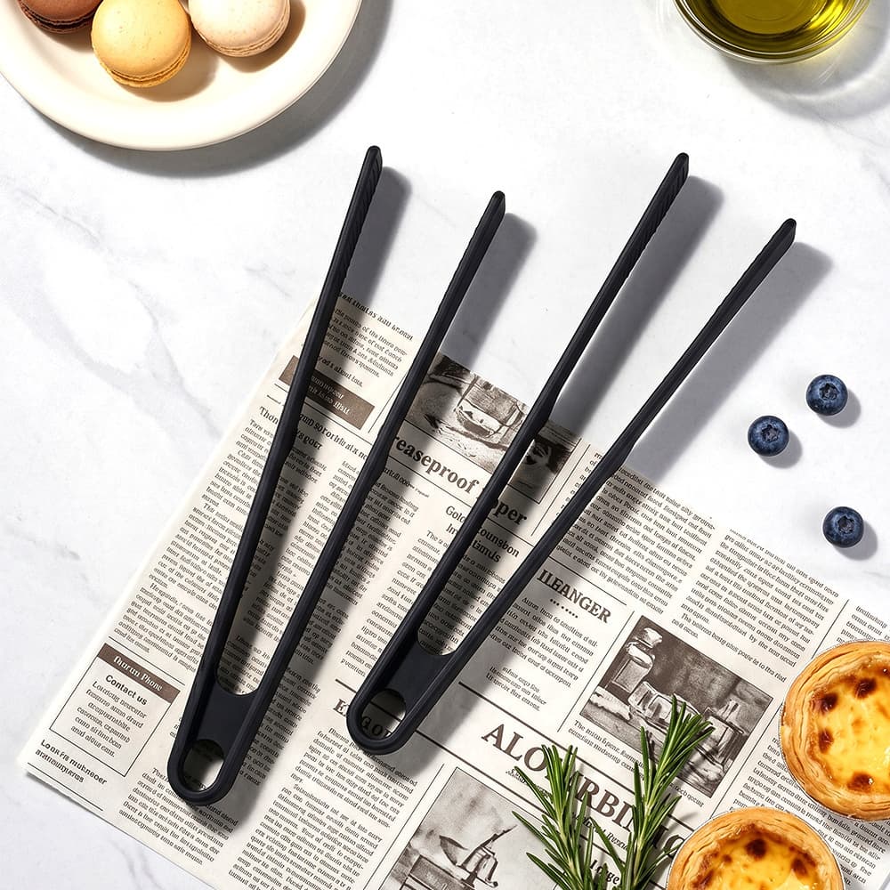 In Stock Food Tongs One-Piece Silicone Bread Tongs Korean Silicone BBQ Tongs Simple Anti-Slip Silicone Steak Tongs