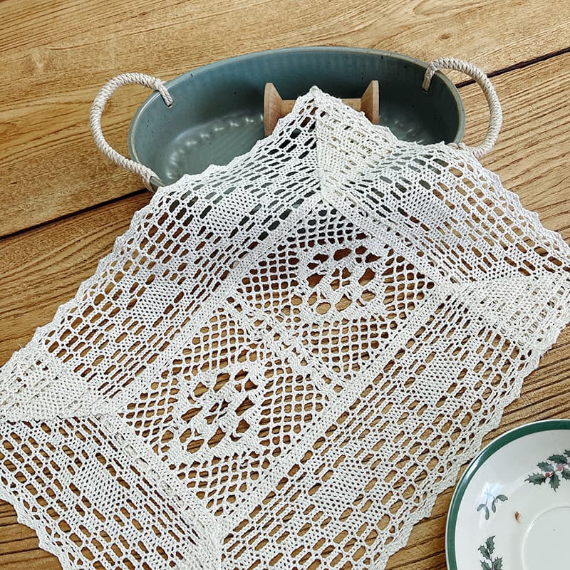 Manufacturer wholesale tablecloth placemats, cotton crochet lace pastoral table runner cover cloth shooting background cloth Instagram decoration.