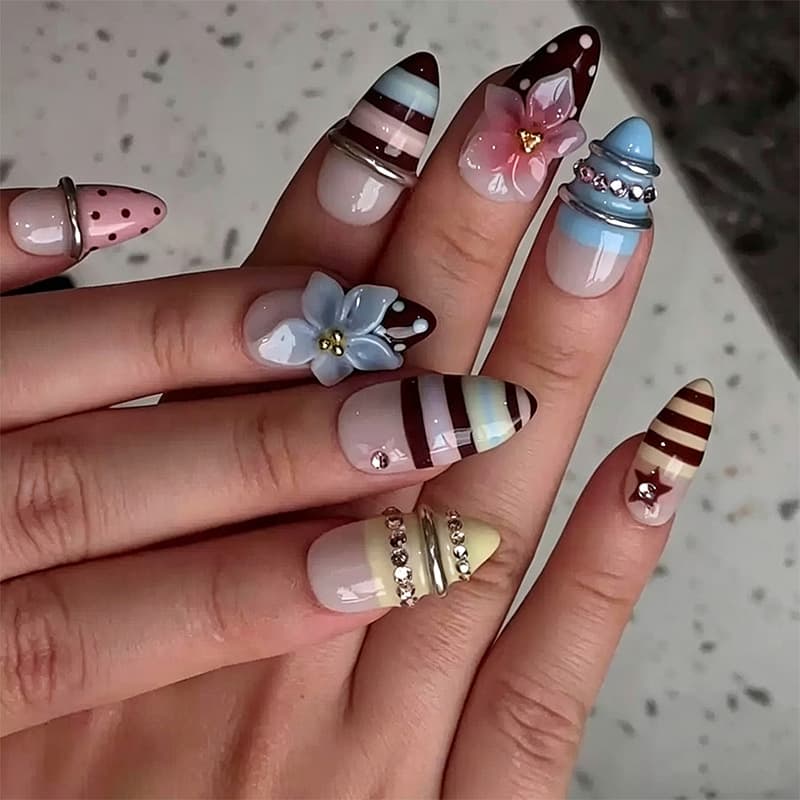 European and American Hot Almond-Shaped Press-On Nails, French 3D Carved Nail Art Stickers, Export Custom Fake Nails, Handmade Nail Tips