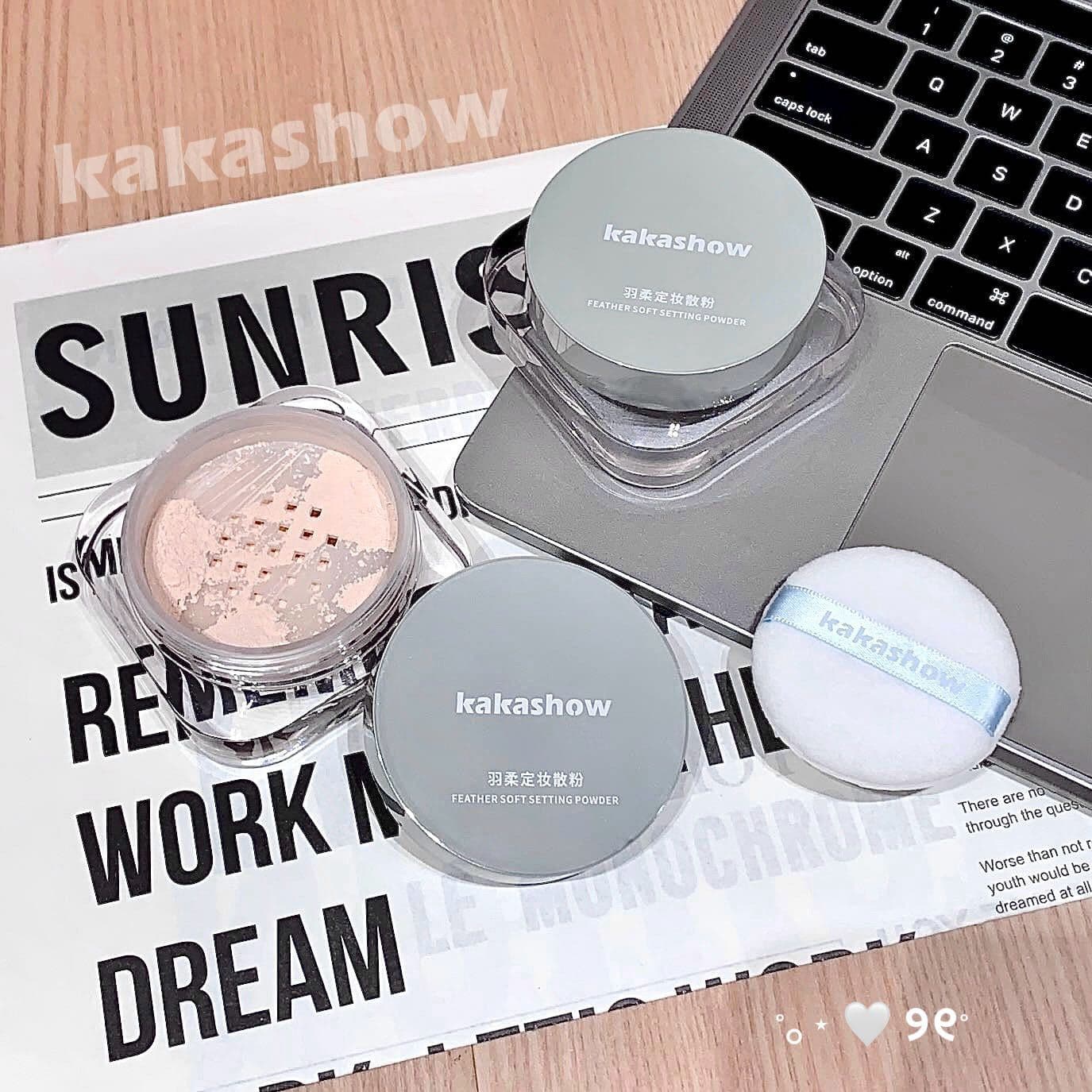Kakashow Feather Soft Makeup Setting Powder Natural Makeup Waterproof Oil Control Not Easy to Remove Makeup Setting Powder with Powder Puff