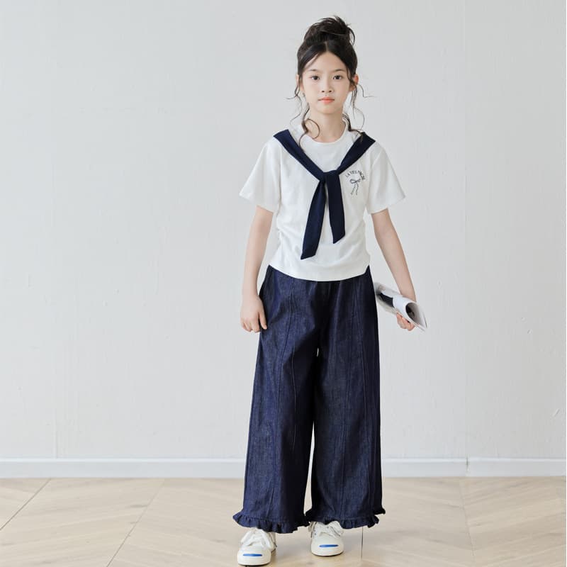 Family Matching Girls' Casual Set Stylish Clothes for Older Girls Fashion Short Sleeve T-Shirt and Wide Leg Pants Two-Piece Set