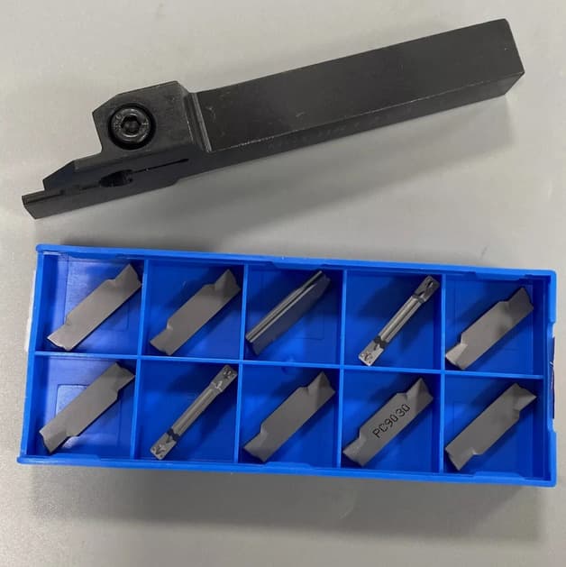 MGEHR1212-3 CNC Tool Holder with 10 MGMN300 Inserts