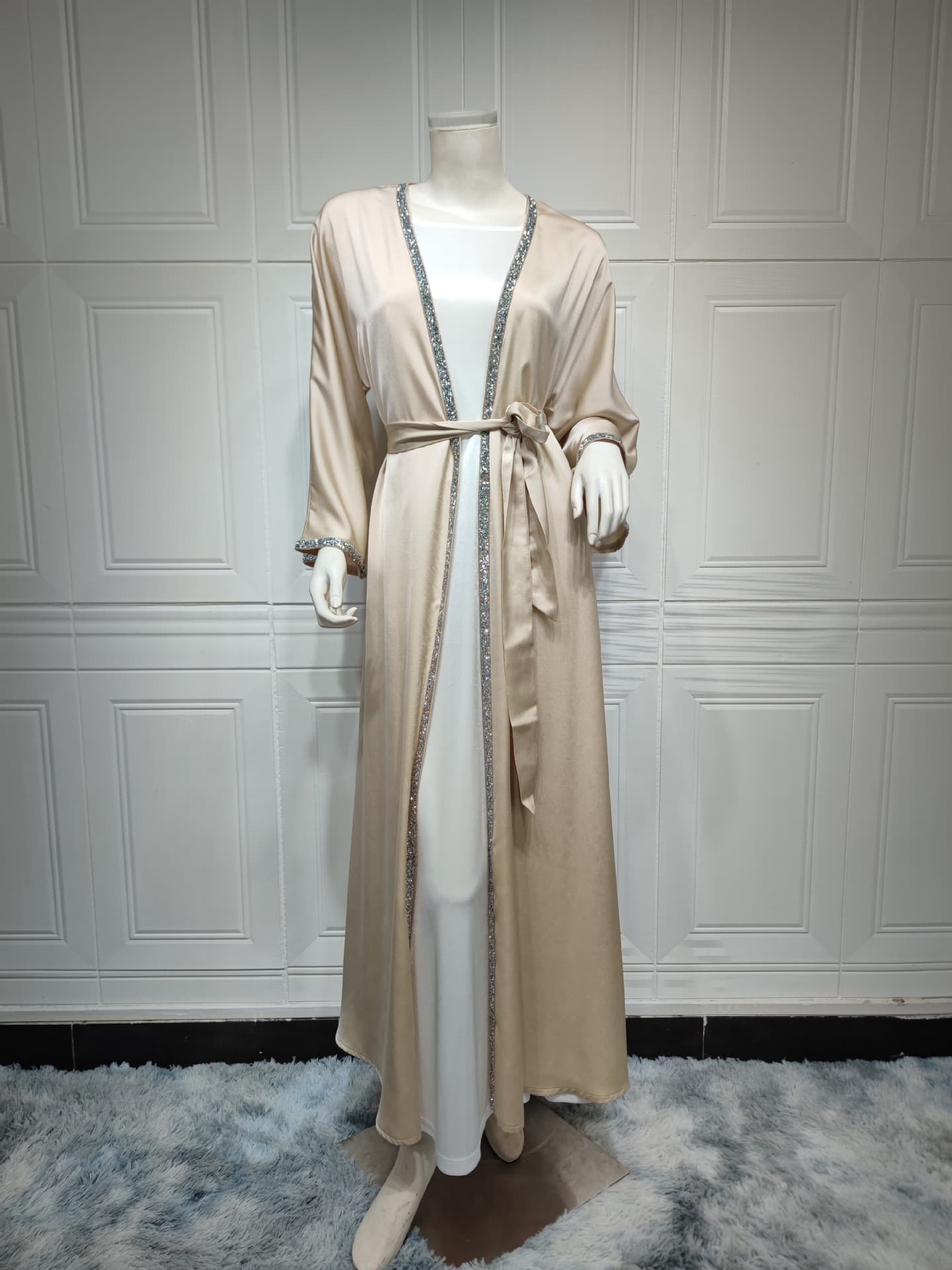 MQ058 Modest Elegant Rhinestone Long Dress Modern Fashion Satin Soft Outerwear Waist-Cinching Long Dress White Inner Layer