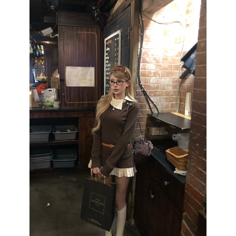 Qi Ke Xia Hua Brown Top Autumn/Winter Women's Unique Pretty Inner Layer Base Tee, Very Good-Looking Korean Style Two-Piece Skirt Set