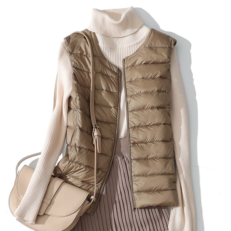 Cross-Border Lightweight Down Vest for Women, Short Round Neck Autumn/Winter New Sleeveless Jacket Down Jacket Inner Layer Plus Size Vest Off-Season
