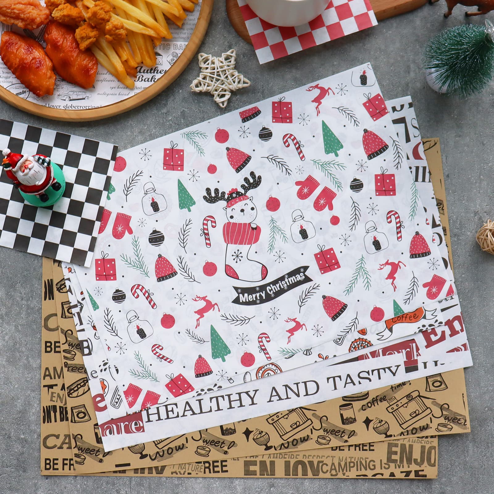 Oil-proof paper with coating, suitable for food-grade packaging, sandwiches, hamburgers, rice balls, bread, cakes, greaseproof paper, and baking trays.
