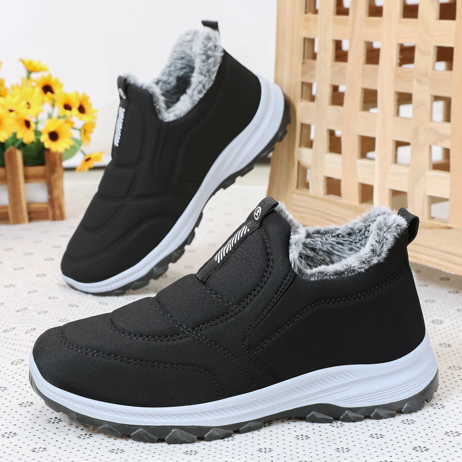 Men's winter plus-size cotton boots, fleece-lined and thickened, couple's walking boots, outdoor sports snow boots wholesale