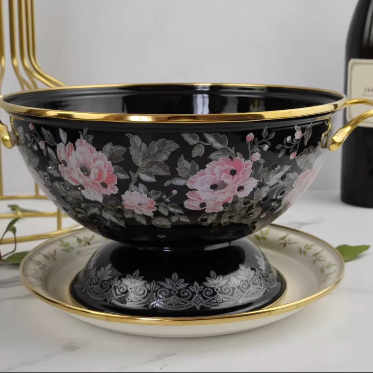 23cm Enamel Fruit and Vegetable Strainer Basket 22cm Enamel Plate Set Gold Rim Enamel Pot Premium Enamel