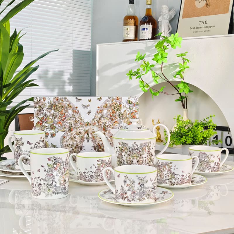 European Light Luxury Illustration Style Coffee Mug Breakfast Milk Cup Afternoon Tea Cup and Saucer Set