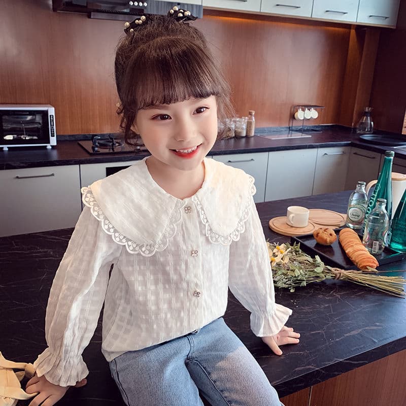 Girls' Autumn Shirt Children's Base Layer White Shirt Peter Pan Collar Sweet Top Fashionable and Stylish Baby Clothes