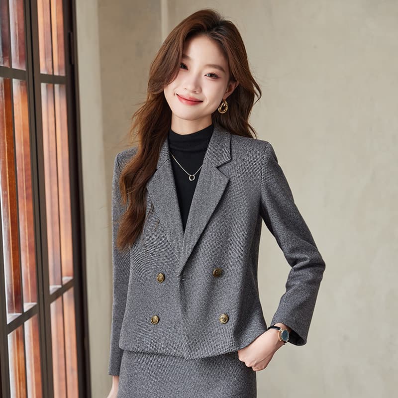 Spring and Autumn Slim-Fitting Short Plaid Suit Professional Workwear Elegant Suit Small Work Clothes