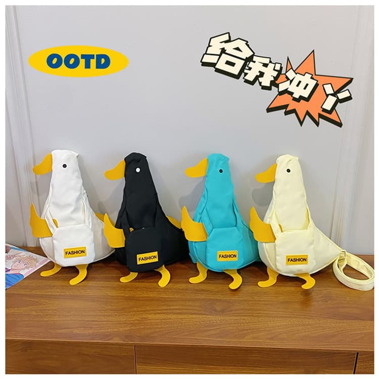 Japanese Style Chest Bag Cute Little Duck Ugly Cute Canvas Bag for Women 2025 New Trendy Unique Crossbody Student Bag